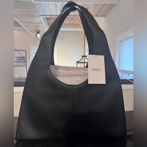 Freja Ida Black Tote